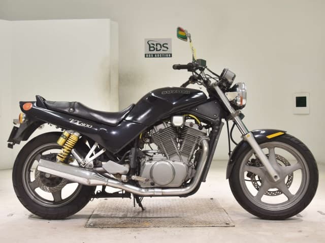 Suzuki VX800