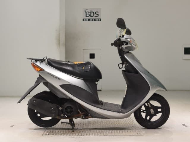 Suzuki ADDRESS V50-2