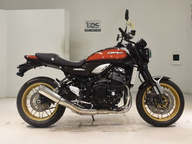 Kawasaki Z900RS