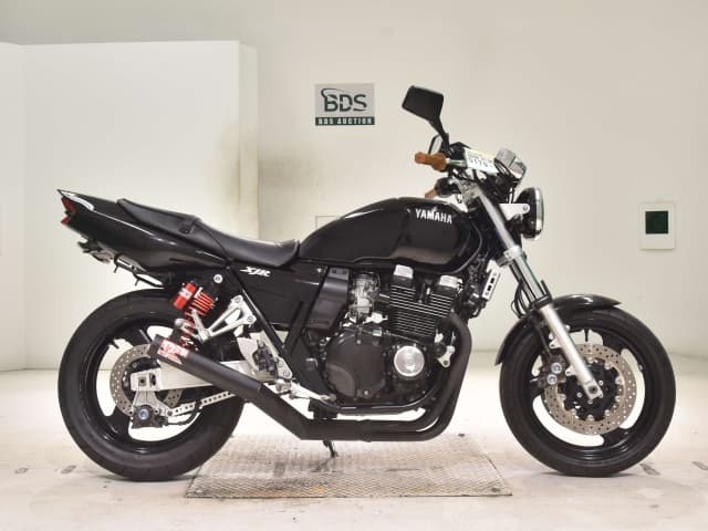 Yamaha XJR400R-3