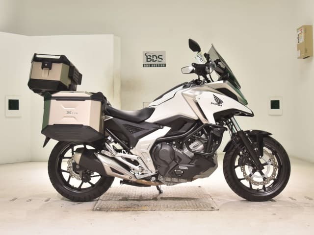 Honda NC750XD-3