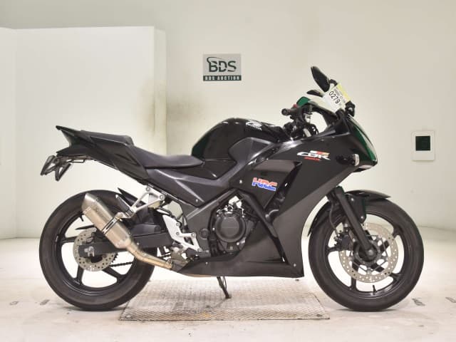 Honda CBR250R-3