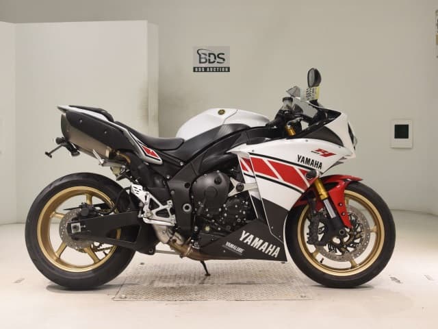 Yamaha YZF-R1