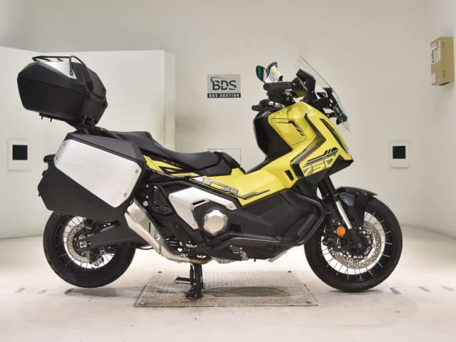 Honda X-ADV750-2