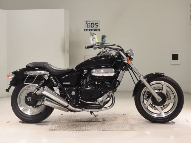 Honda MAGNA250