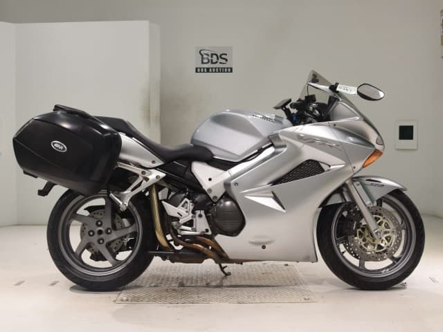 Honda VFR800-2