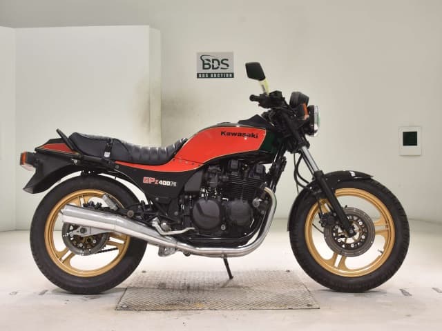 Kawasaki GPZ400