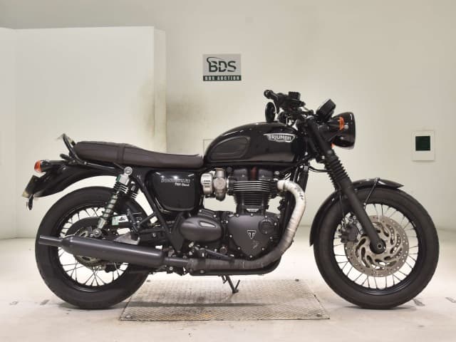 Imported TRIUMPH BONNEVILLE T120