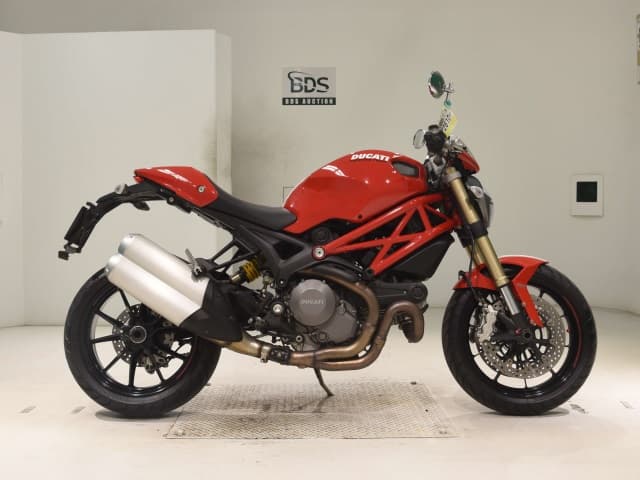 Imported DUCATI M1100EVO
