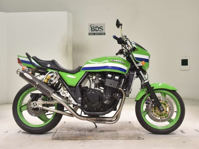 Kawasaki ZRX400