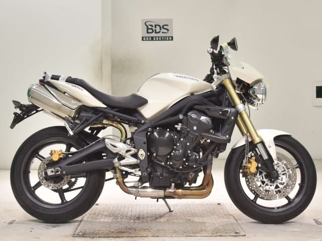 Imported TRIUMPH STREET TRIPLE