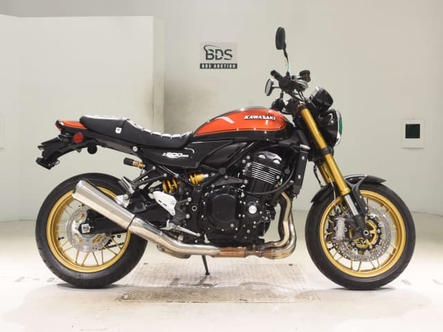 Kawasaki Z900RS-2SE
