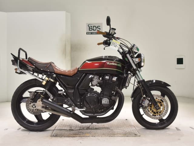 Kawasaki ZRX400