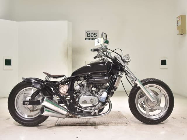 Honda MAGNA250