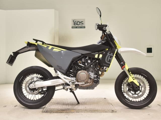 Imported HUSQVARNA701SM