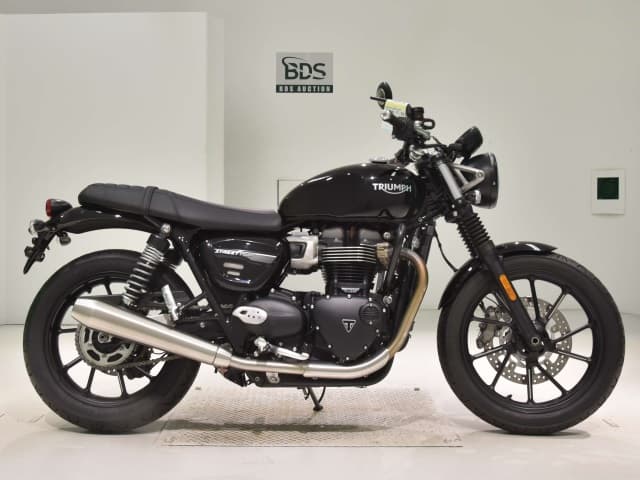 Imported TRIUMPH ｽﾄﾘ-ﾄﾂｲﾝ