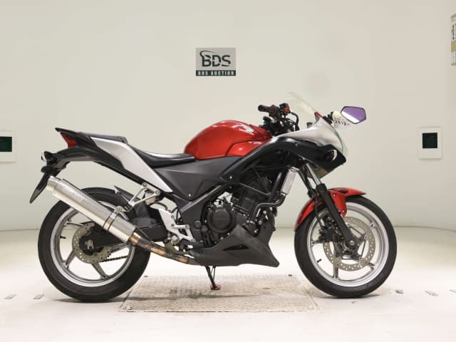 Honda CBR250R-3