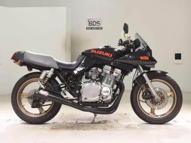 Suzuki GSX750S KATANA