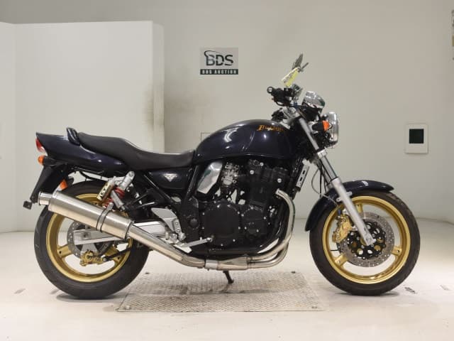 Suzuki INAZUMA400