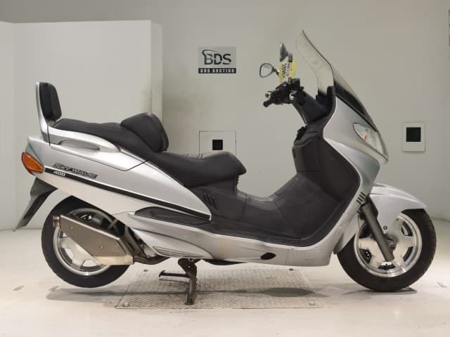 Suzuki SKYWAVE400
