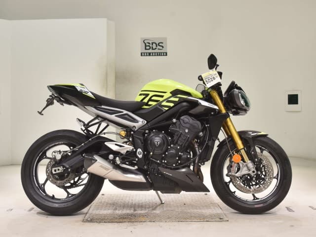Imported TRIUMPH STREET TRIPLE MOTO