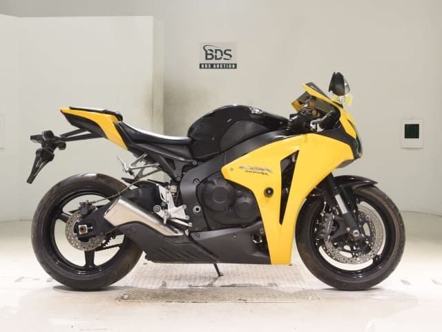 Honda CBR1000RR-2