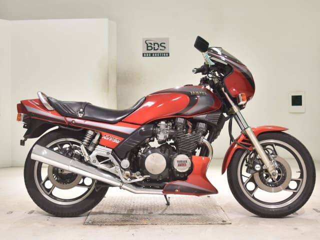 Yamaha XJ750E