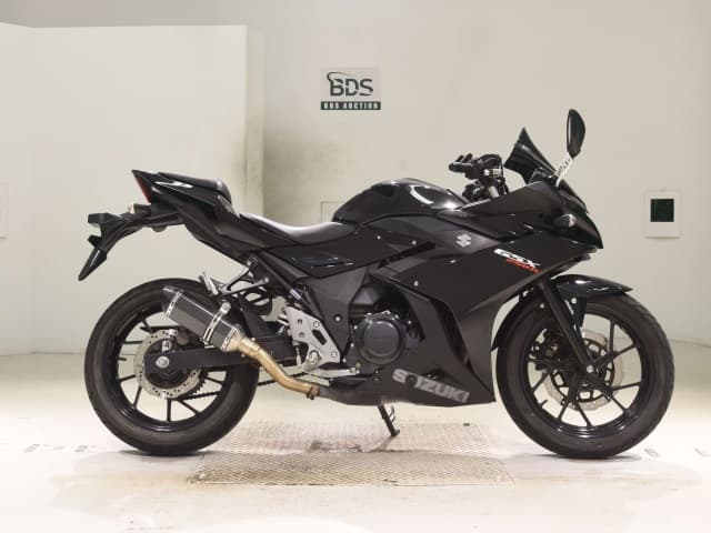 Suzuki GSX250R