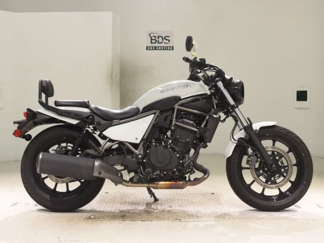 Kawasaki ELIMINATOR400-3