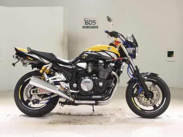 Yamaha XJR1300