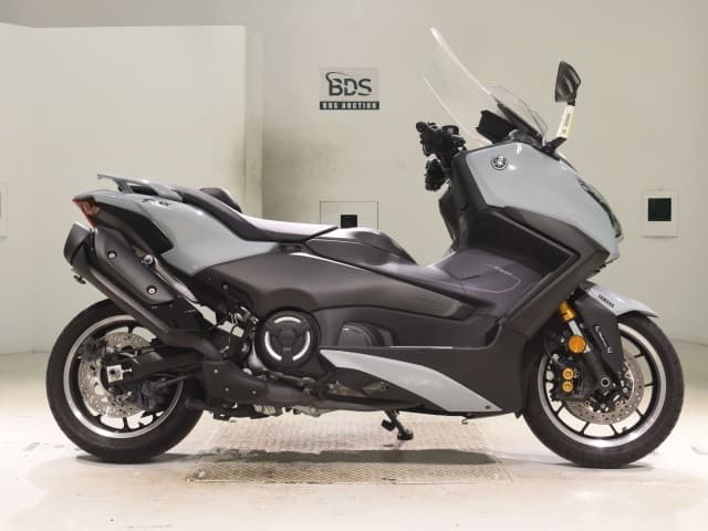 Yamaha T-MAX560