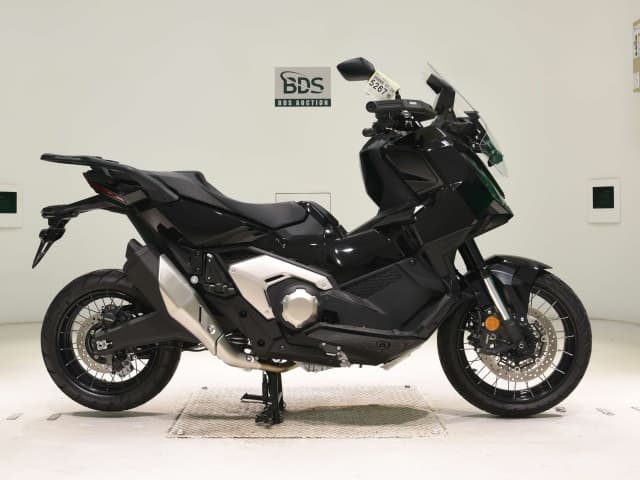 Honda X-ADV750-2