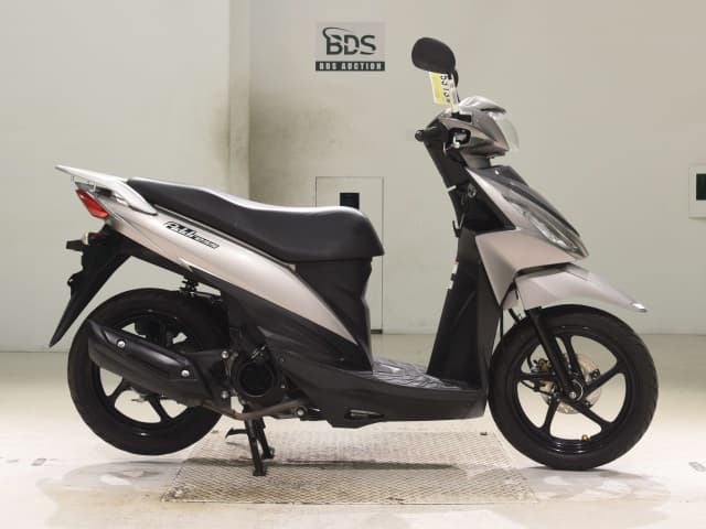 Suzuki ADDRESS110-2
