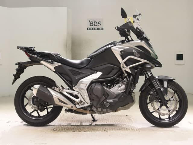 Honda NC750XD-3