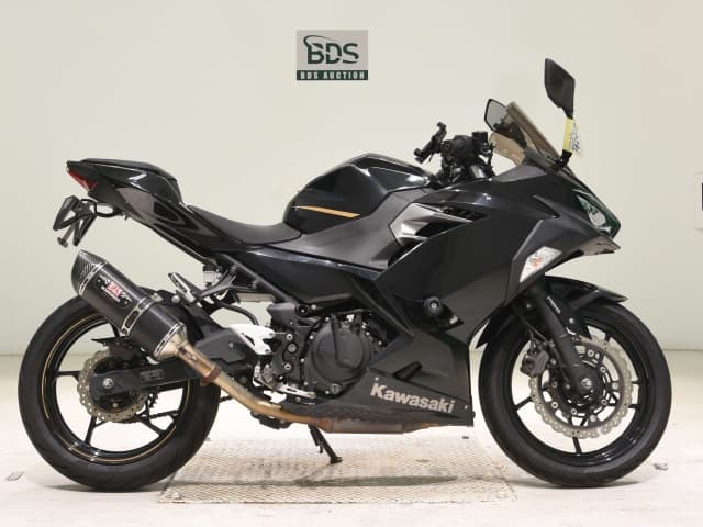 Kawasaki NINJA400-2