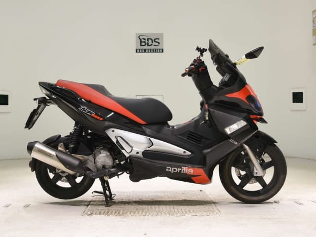 Imported APRILIA SR MAX125