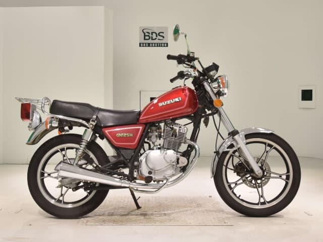 Suzuki GN125H