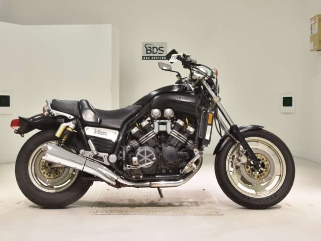 Yamaha V-MAX