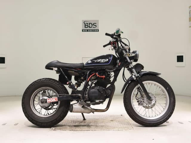 Yamaha TW225