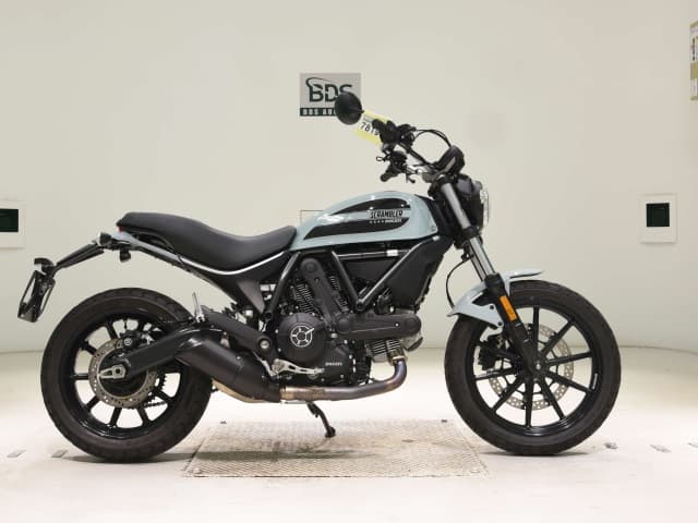Imported DUCATI SCRAMBLERSIXTY2