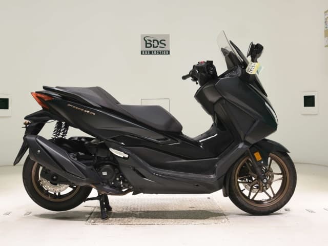 Honda FORZA-6