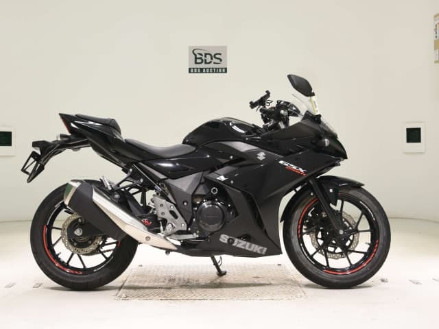 Suzuki GSX250R