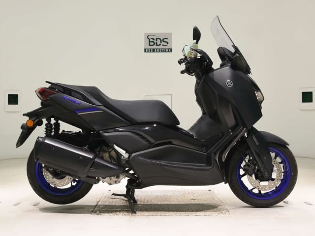 Yamaha X-MAX250-2