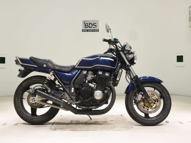 Kawasaki ZRX400