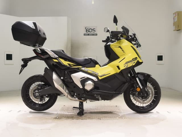 Honda X-ADV750-2