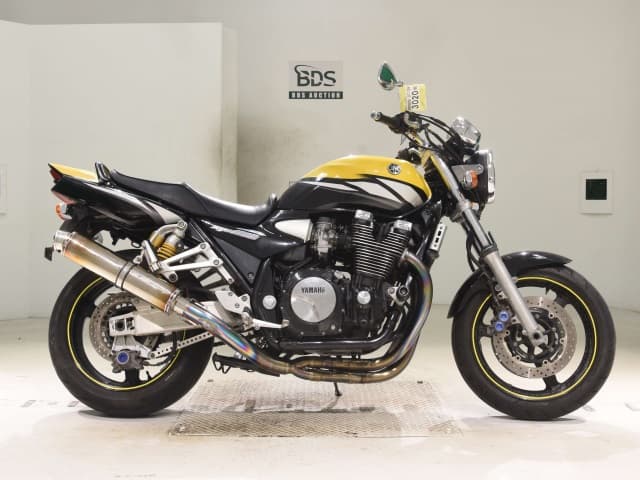 Yamaha XJR1300