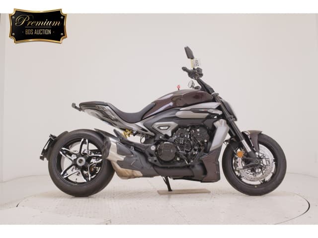 Imported DUCATI XﾃﾞｨｱﾍﾞﾙV4