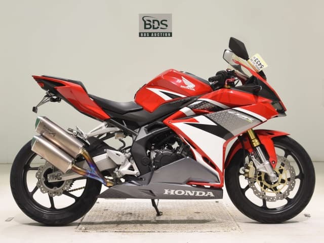 Honda CBR250RR-2