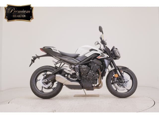 Imported TRIUMPH STREET TRIPLE R