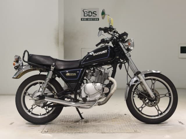 Suzuki GN125H